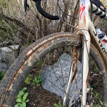 Load image into Gallery viewer, Marbella Tire - 700 x 28, Tubeless, Folding, X-Guard Sidewall Protection