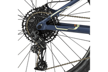 Load image into Gallery viewer, Lux 27.5" 3 Mountain Bike
