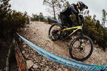 Load image into Gallery viewer, Agarro G2.0 Tire - 29 x 2.6, Tubeless TNT, Folding/Anthracite
